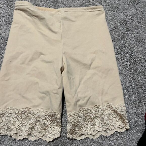Sweet Nothings shapewear shorts M - Picture 2 of 5